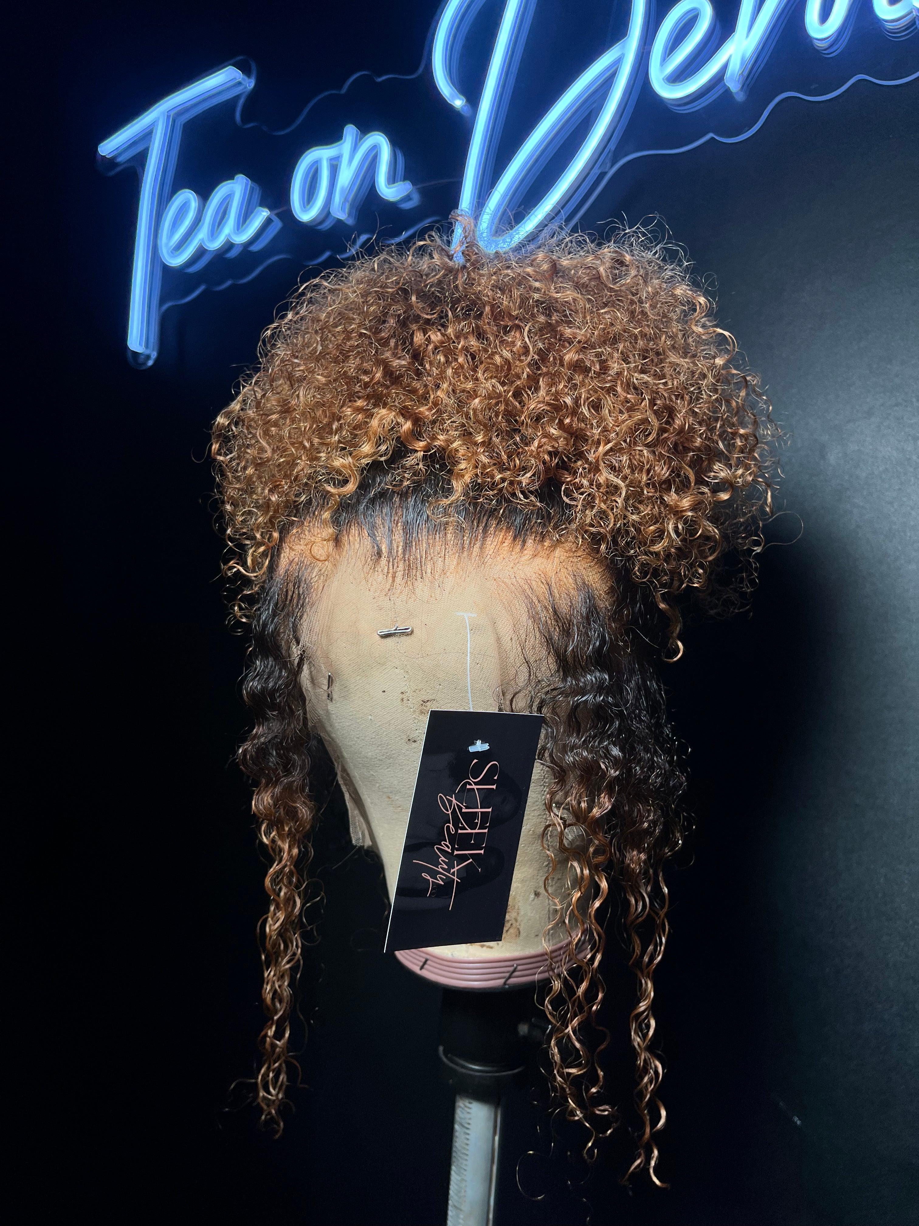 Ashley (360 wig)